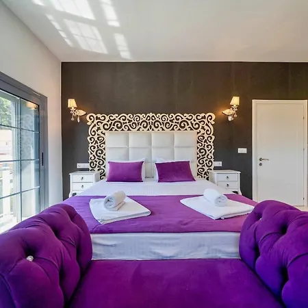 Yakamoz Villa *
